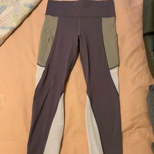 Athleta Tri-Colored Leggings w/ Pockets